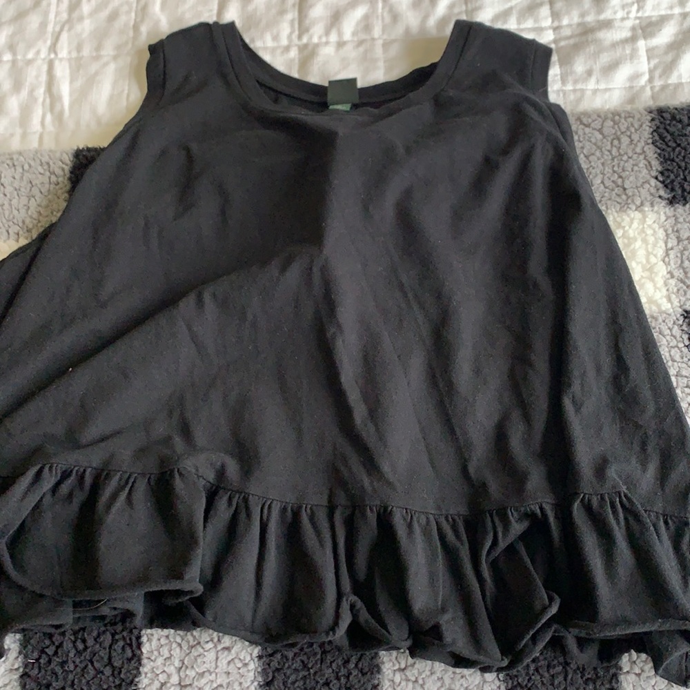 Wild Fable Ruffle crop top